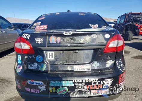 2013 Ford Fiesta Se z USA, uszkodzony, nr VIN 3FADP4BJ4DM182661